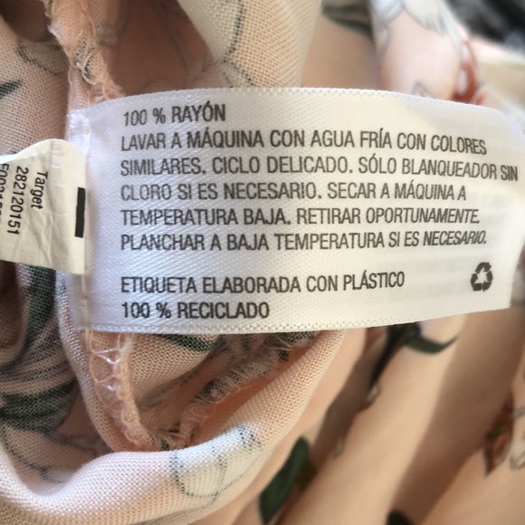 Xhiliration | Blush pink floral smocked maxi dress - Picture 10 of 11